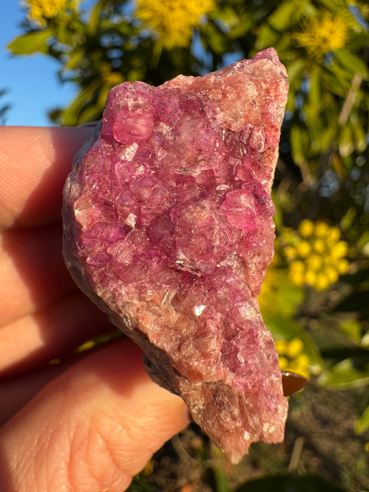 Spécimen de calcite cobaltifère avec inclusions d'émeraude | Qualité AAA