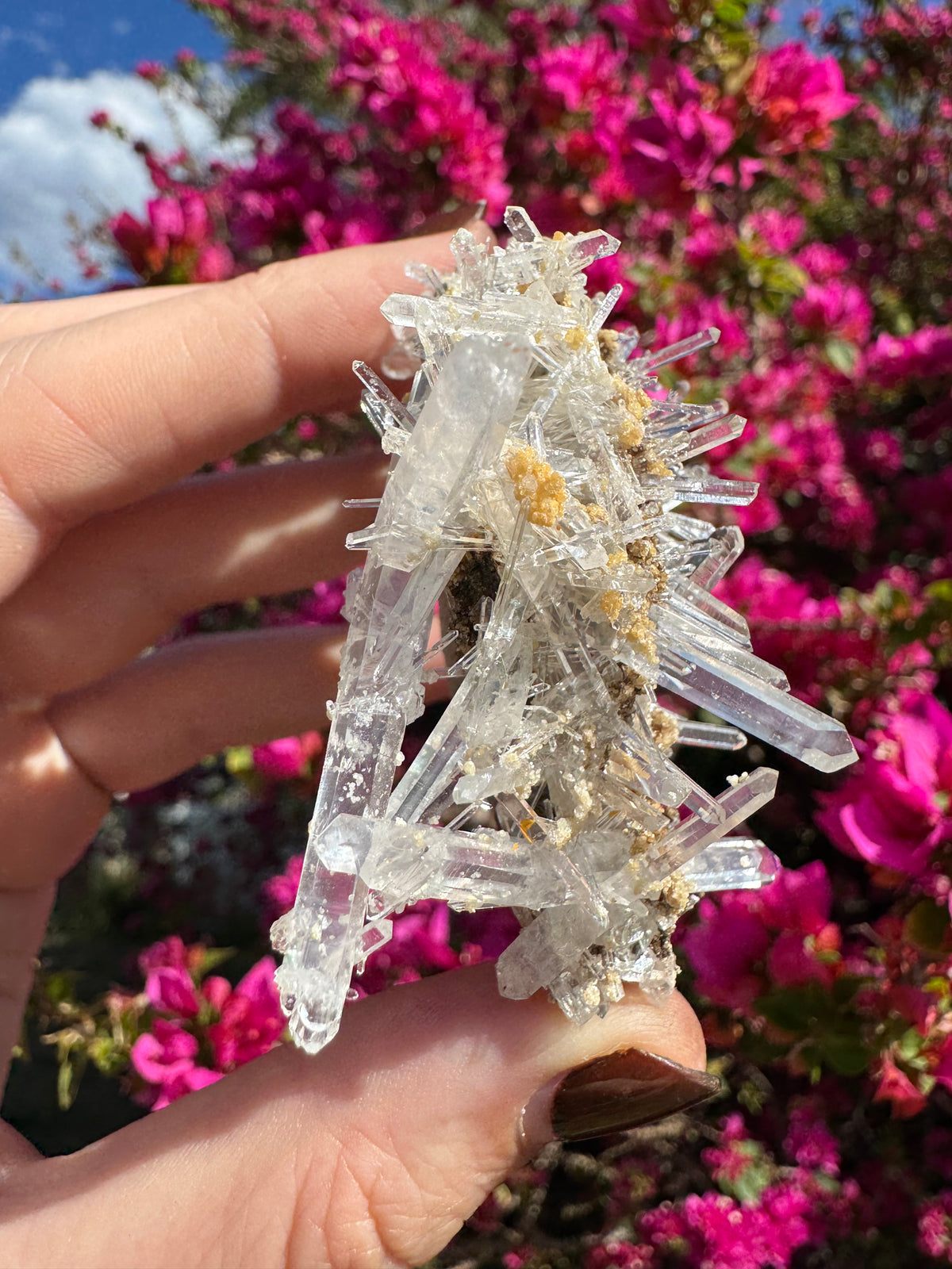 Racimo de cuarzo lemuriano con recubrimiento de dolomita — Colombia