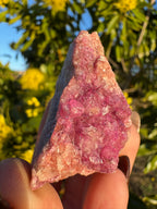 Spécimen de calcite cobaltifère avec inclusions d'émeraude | Qualité AAA