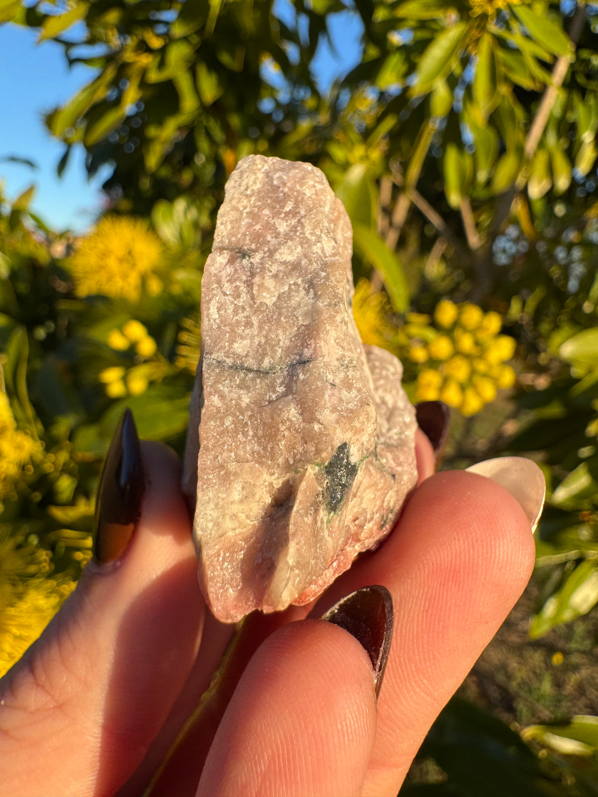 Spécimen de calcite cobaltifère avec inclusions d'émeraude | Qualité AAA